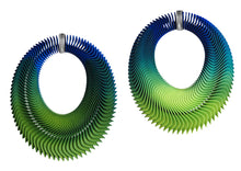 Load image into Gallery viewer, Quiver Art Necklace