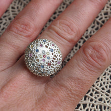 Load image into Gallery viewer, Sapphire Crackle Pattern Disc Ring