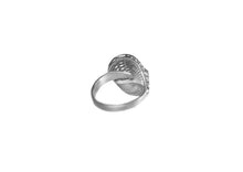 Load image into Gallery viewer, Silver Shell Ring