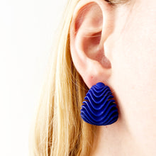 Load image into Gallery viewer, Curved Harmonic Earrings ~ Black
