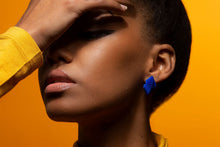 Load image into Gallery viewer, Mini Hoop Earrings