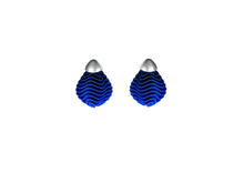 Load image into Gallery viewer, Petal Earrings
