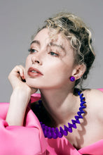 Load image into Gallery viewer, Helix Statement Collier
